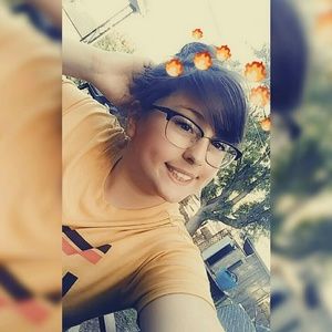 Meet your Posher, Leia